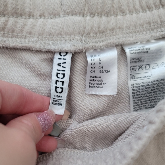 H&M basic shorts - Picture 3 of 4